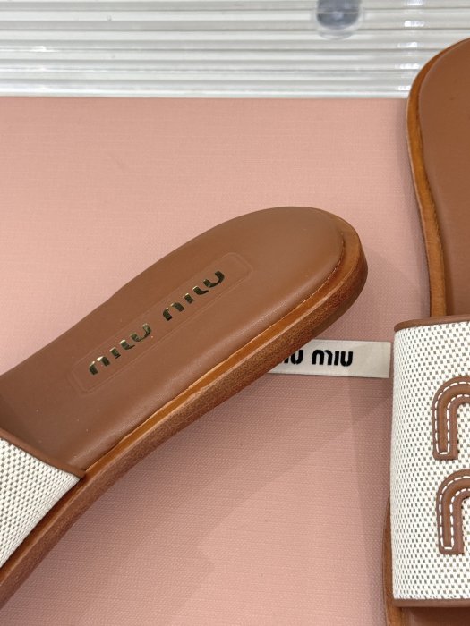 Шлепанцы фото 6