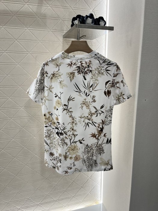 Футболка женская фото 2