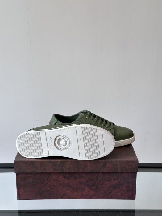 Кроссовки фото 9