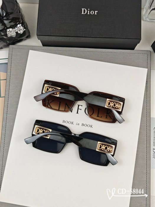 Очки солнцезащитные фото 2