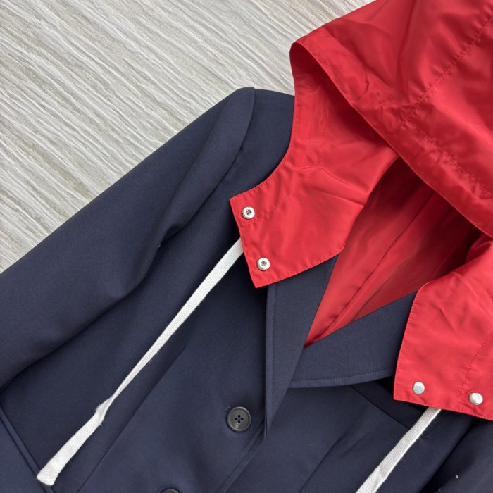 Jacket women's фото 3