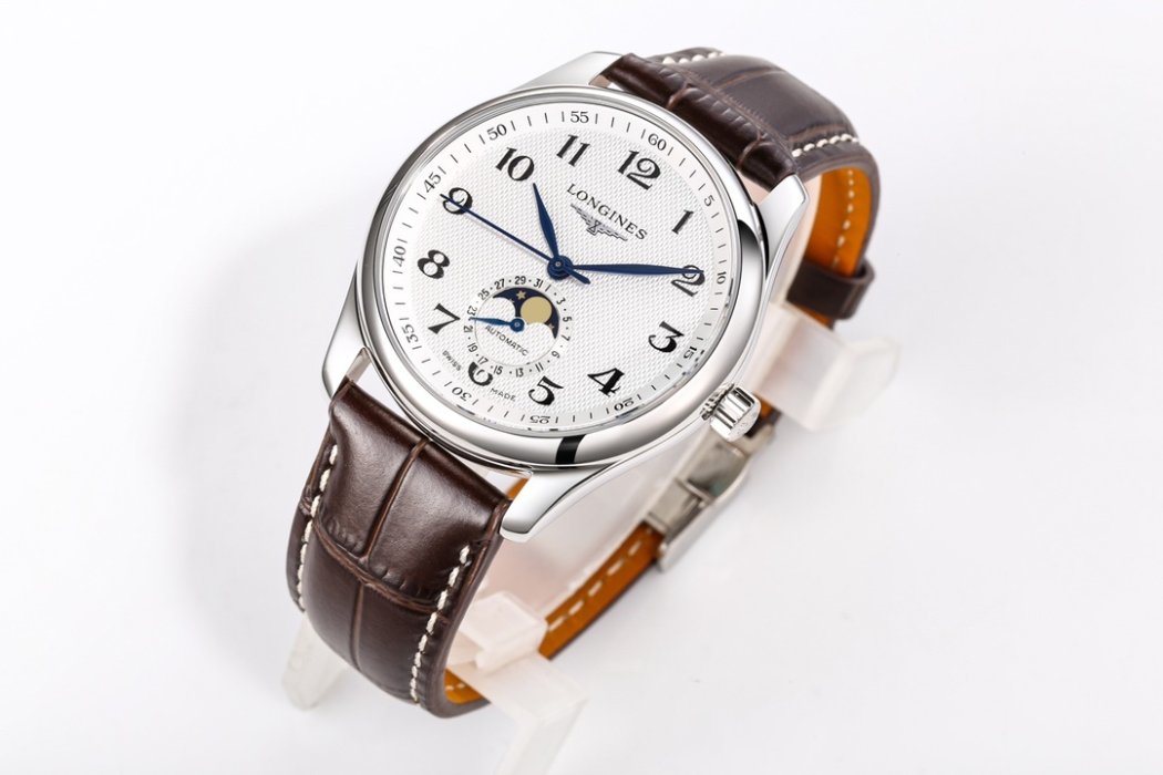 Часы наручные 40 мм LONGINES Master Moon Phase