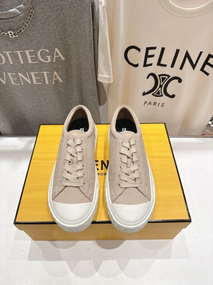 Кеди жіночі