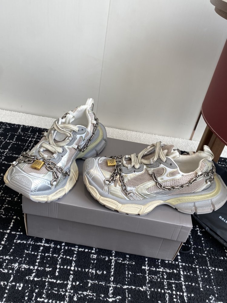 Кросівки 3XL фото 3