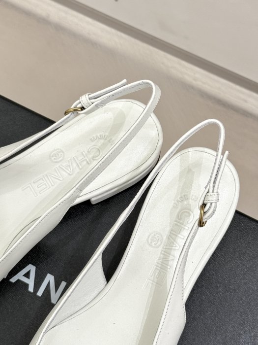 Босоножки фото 8