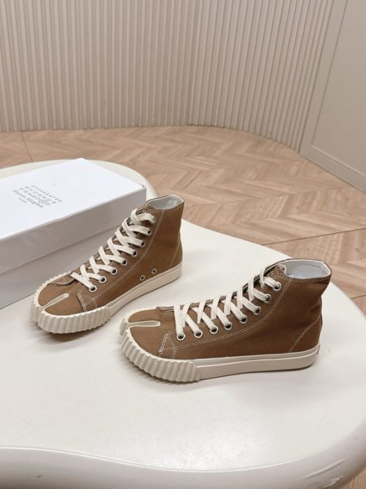 Кеди жіночі з роздвоєним носком