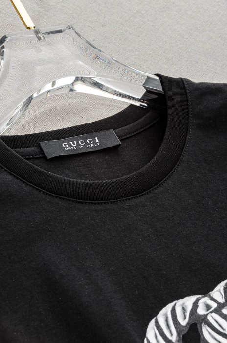 T-shirt men's фото 6