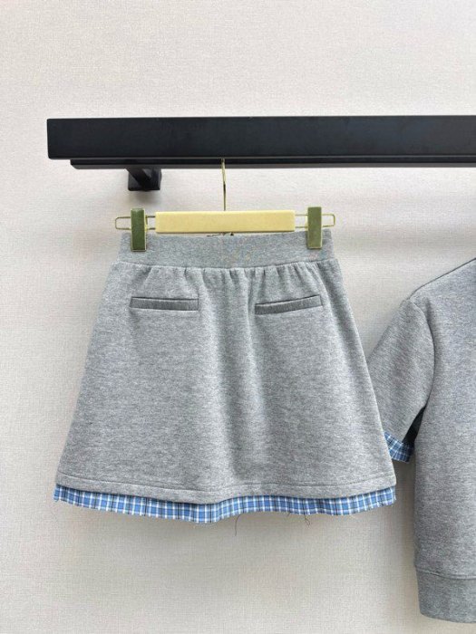 Костюм жіночий фото 3