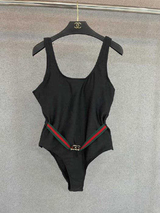 Swimsuit фото 3