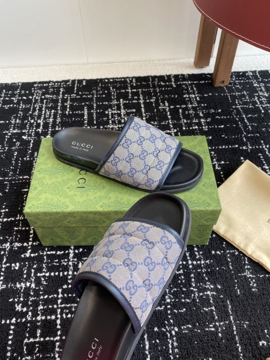 Шлепанцы фото 6