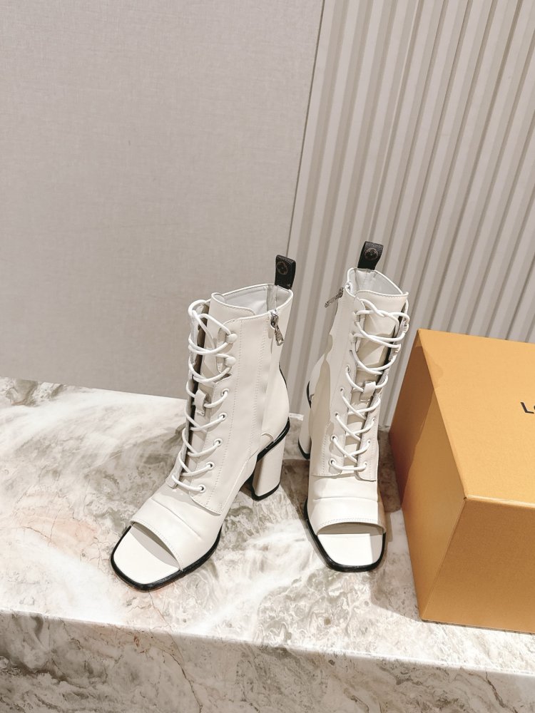 Кожаные ботильоны с открытым носком фото 3