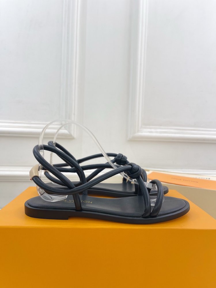 Босоножки фото 2