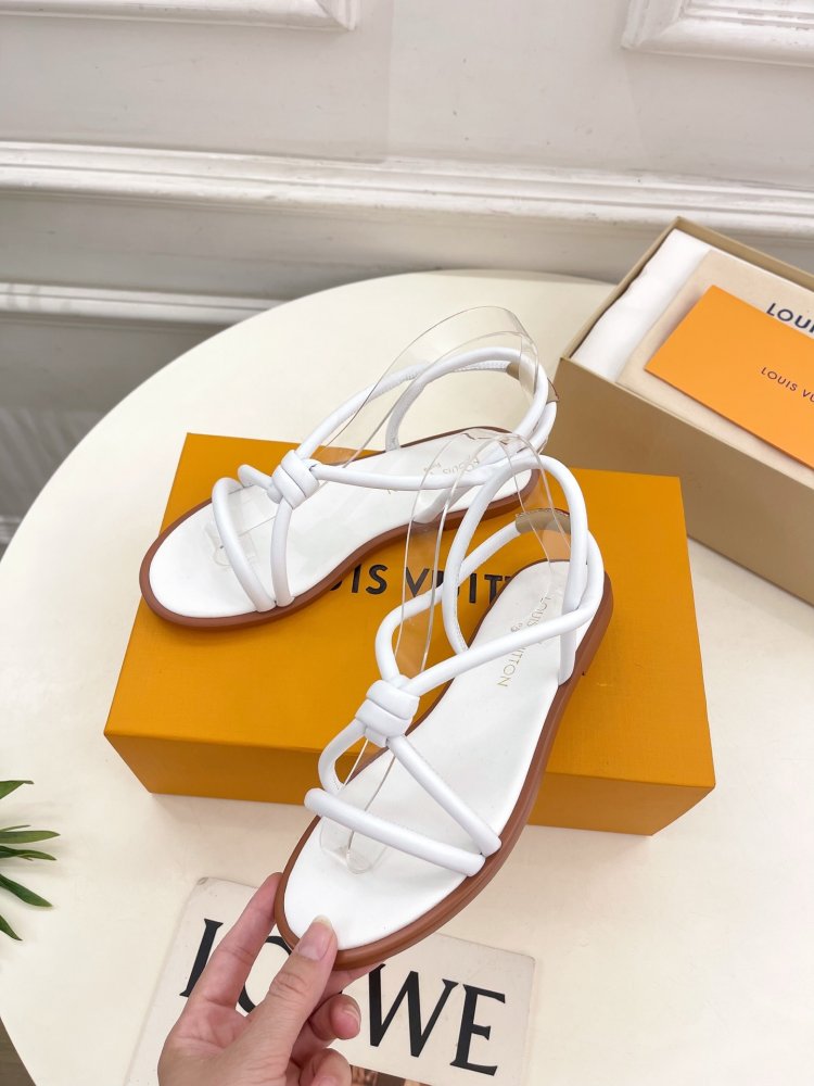 Босоніжки фото 3