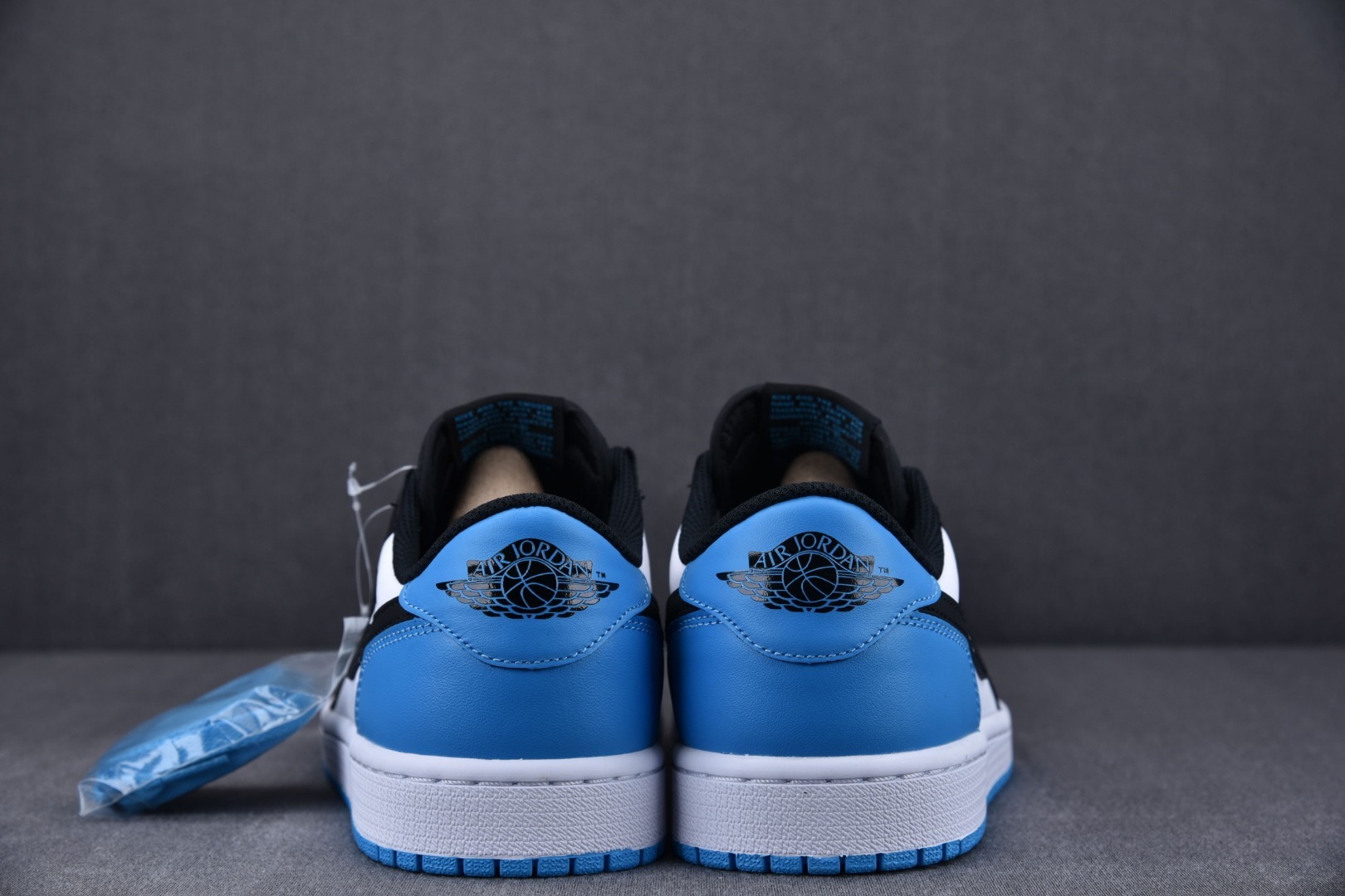 Sneakers Air Jordan 1 Retro Low фото 5