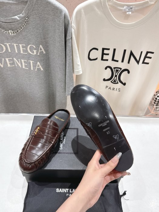 Мокасины кожаные женские фото 9