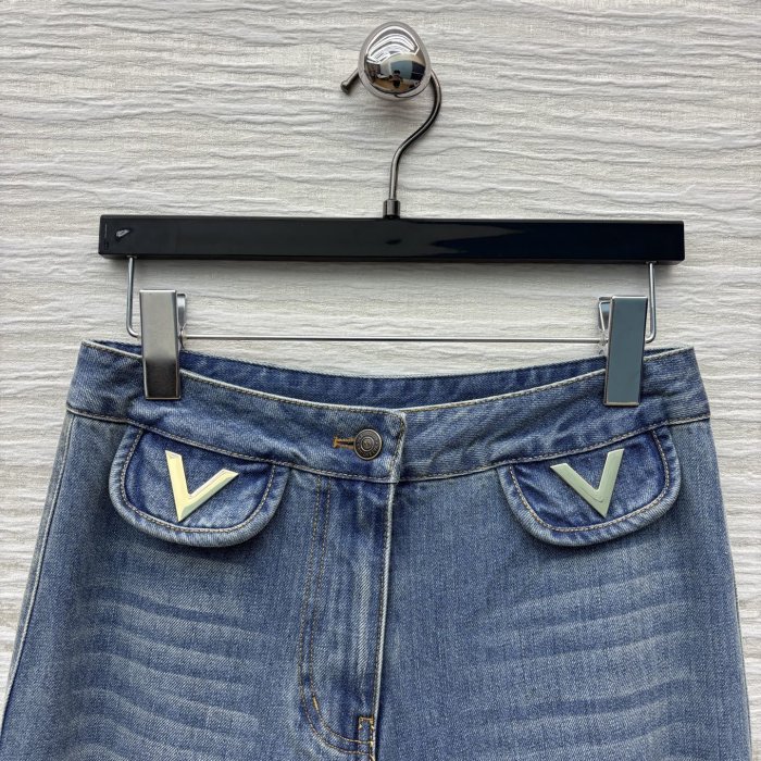 Джинсы женские фото 2