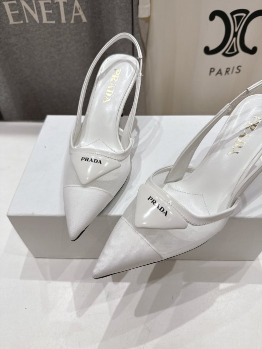 Босоножки фото 7