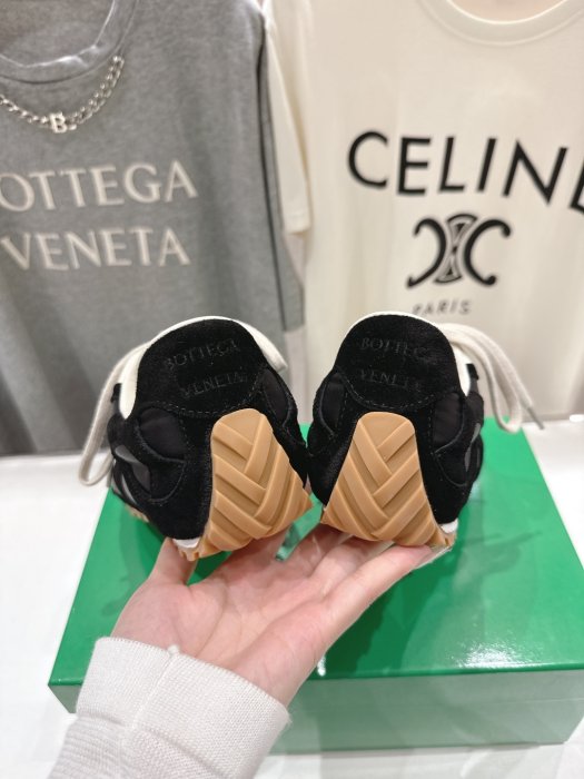 Кроссовки фото 8