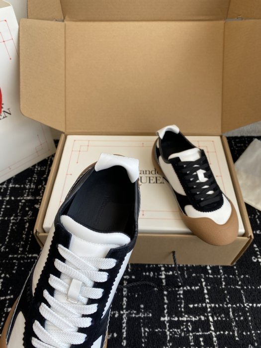 Кросівки фото 7