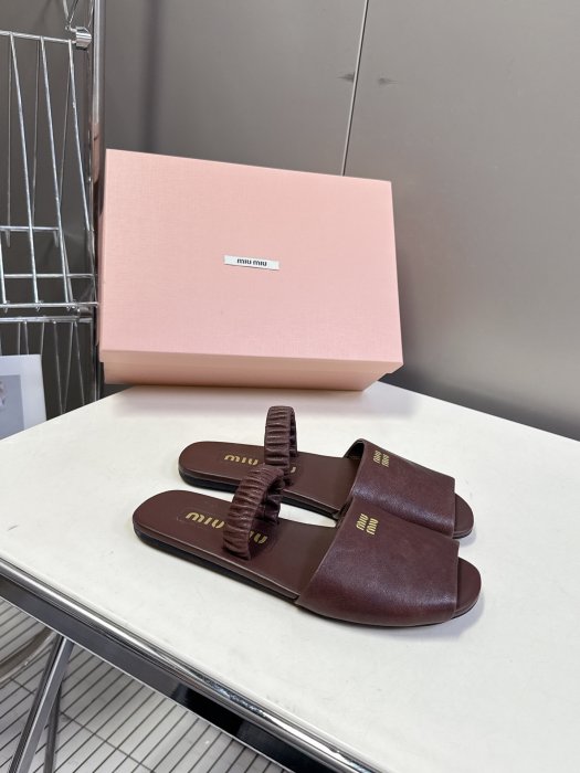 Шлепанцы фото 2