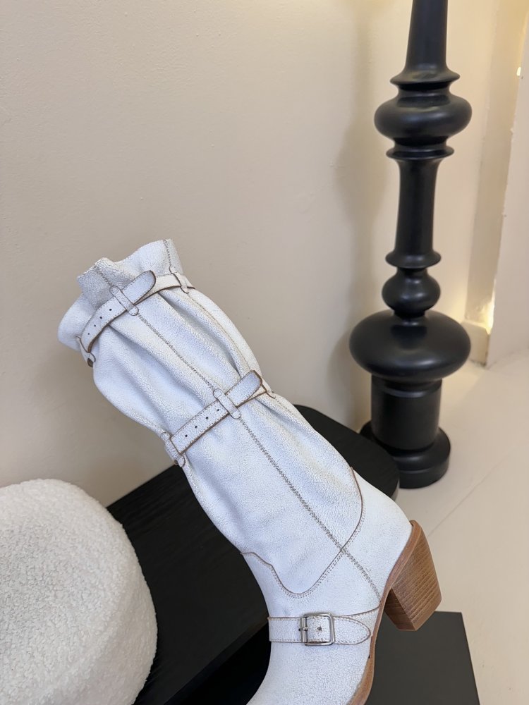 Boots women's фото 8