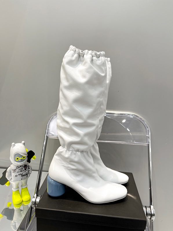 Leather women's boots white фото 5