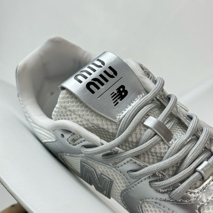 Sneakers Miu Miu x New Balance 530 фото 5