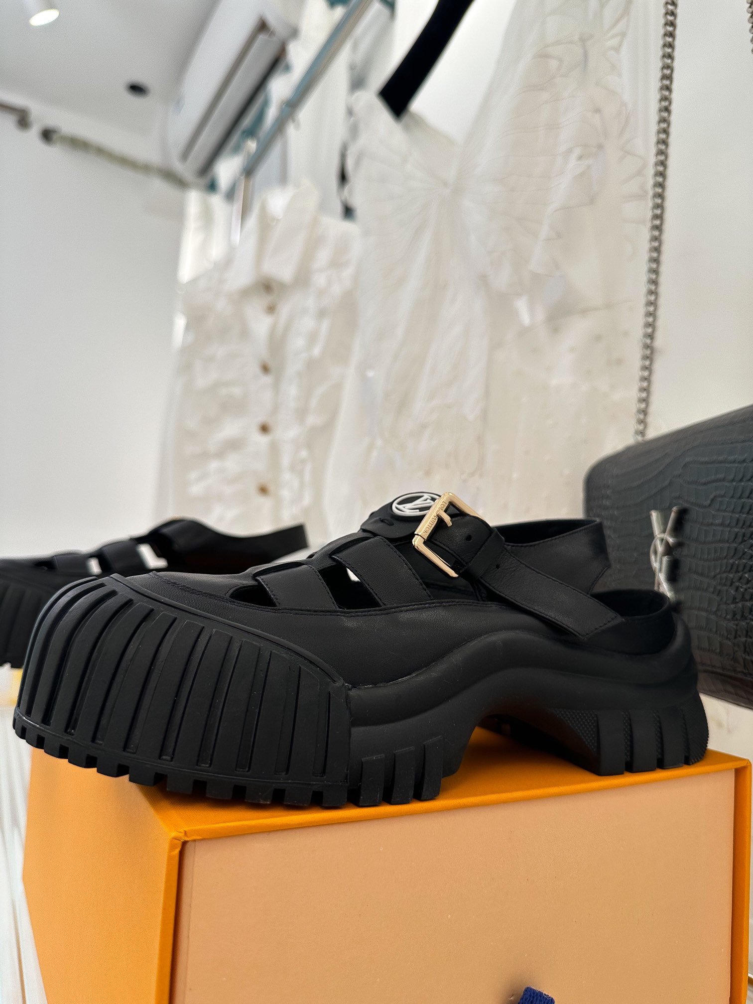 Sandals on platform 5 cm black фото 2
