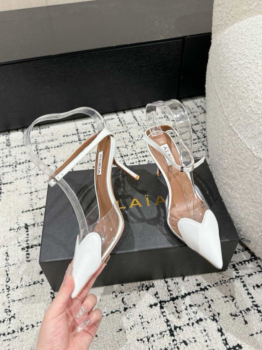 Босоножки фото 4