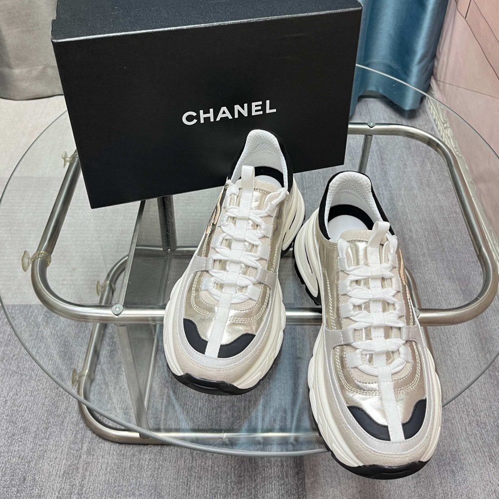 Кроссовки женские фото 7