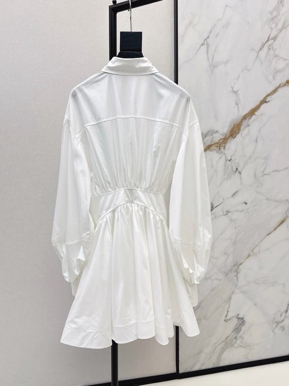 Белое стильное платье фото 3