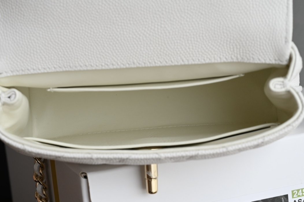 Сумка Chanel Coco Handle mini из зернистой кожи фото 9