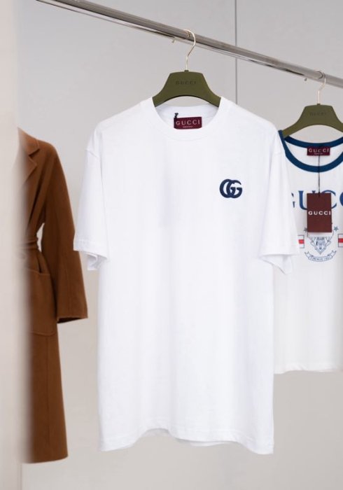 Футболка женская