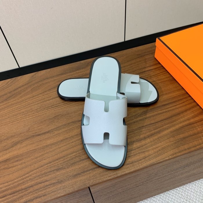 Шлепанцы женские фото 4