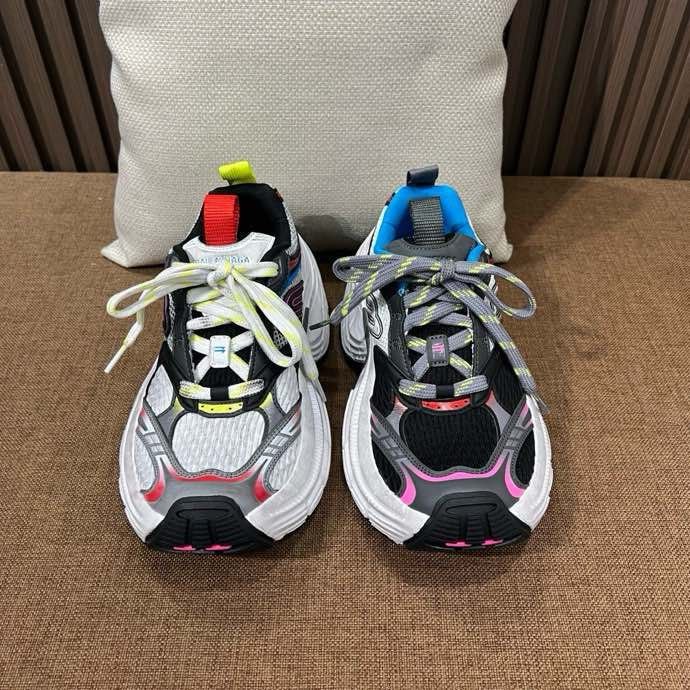 Sneakers Balenciaga 6XL фото 3