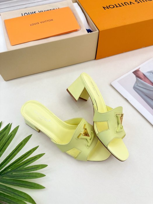 Босоножки фото 2