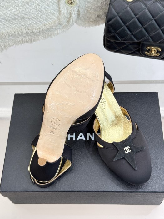 Босоножки фото 9