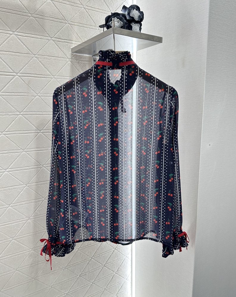 Shirt women's фото 2