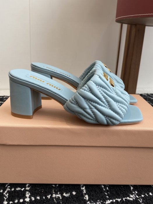 Босоножки фото 2