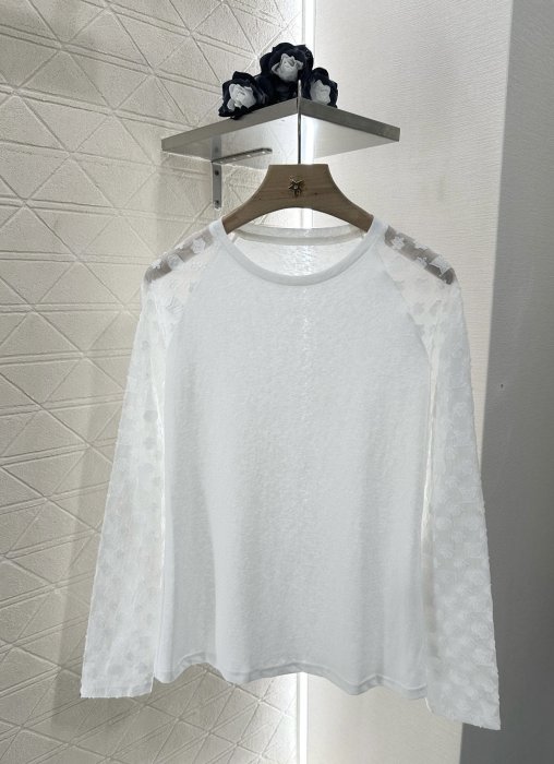 Футболка жіноча