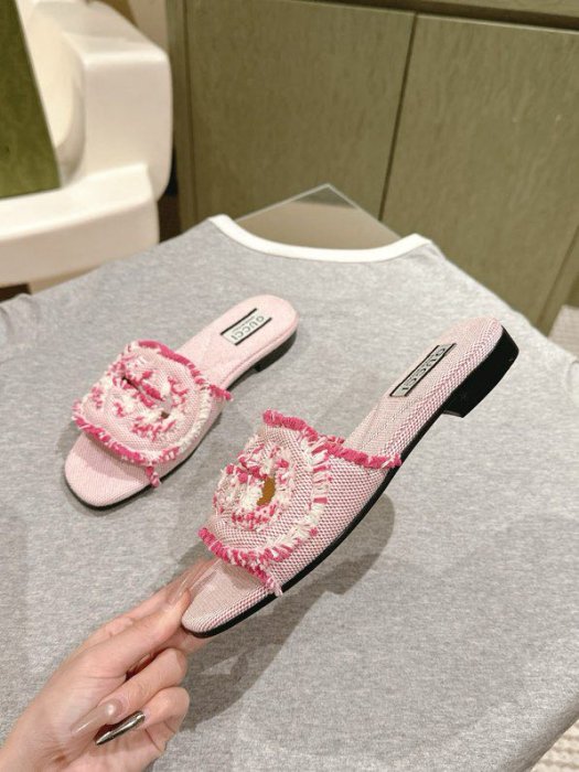 Шлепанцы фото 6