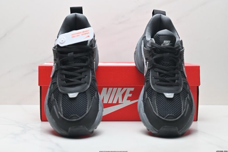 Кроссовки NIKE V2K RUN фото 7