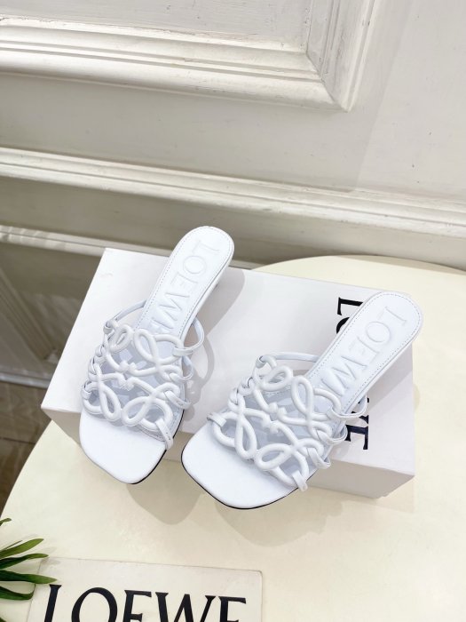 Босоножки фото 5