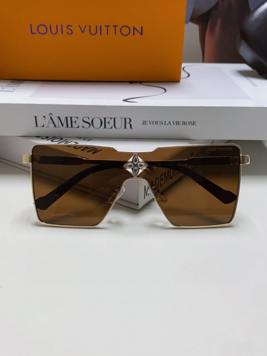 Очки солнцезащитные Z1700U фото 7