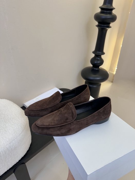 Лоферы женские фото 5