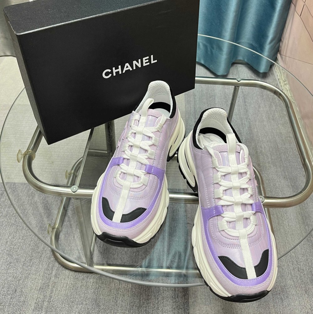 Кроссовки женские фото 5