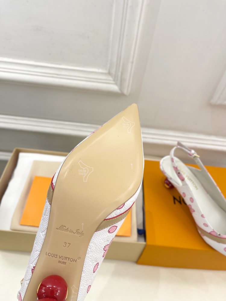 Босоножки фото 9