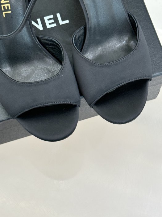 Босоножки фото 7