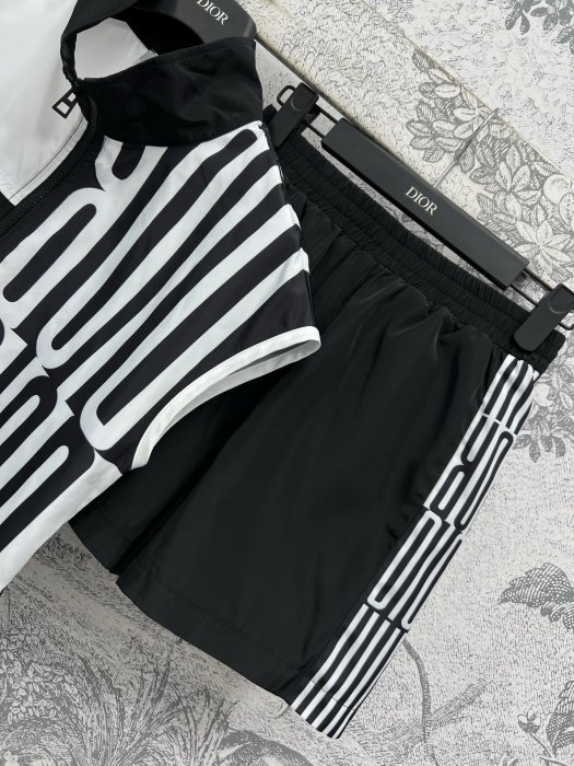 Костюм жіночий фото 6