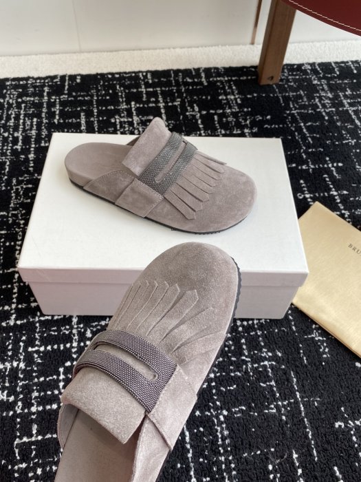 Шлепанцы фото 6